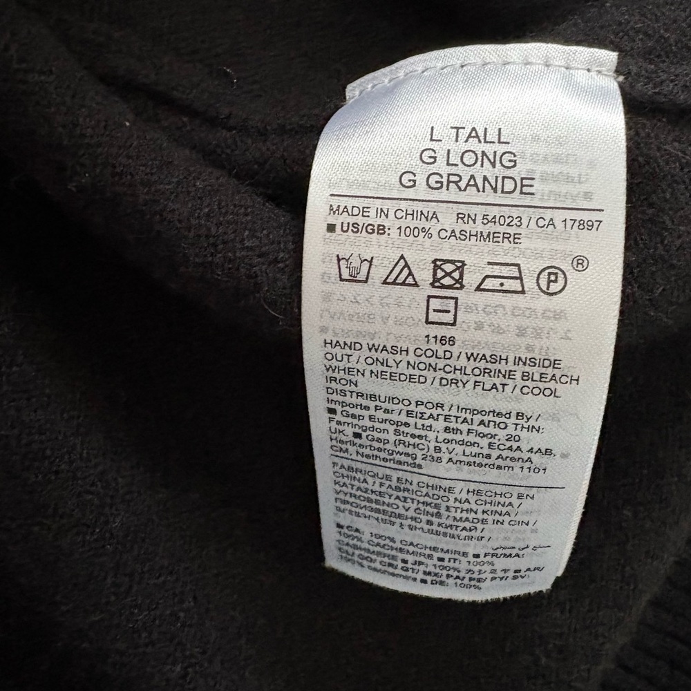 Banana Republic Men's 100% Cashmere Crew Neck Sweater in Black Soft 12 Gauge, LT - Picture 6 of 11